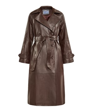 Mit diesem zweireihigen Trenchcoat mit stilvollem Reverskragen und langen Ärmeln strahlen Sie klassische Eleganz aus. Er ist aus luxuriösem Lammleder gefertigt und besticht durch klare Linien und Vintage-Charme. Der Gürtel in der Taille sorgt für eine maßgeschneiderte Silhouette, während die Raglanärmel für Komfort sorgen. Dieses zeitlose Stück ist perfekt für alle, die raffinierte Mode zu schätzen wissen.  Kaminsims