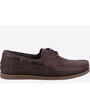 Ein traditioneller Bootsschuh mit klassischem Leder-Obermaterial und einem bequemen Zweiloch-Schnürsystem. Memory-Foam-Fußbett.