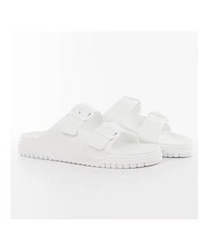 Claquette Armani Exchange Eagle AX Femme Weiß Synthetisch. Authentischer Schuh der Marke Armani Exchange - Streetwear/Sportswear-Design von Armani Exchange - Armani Exchange für modebewusste Frauen, perfekt für den Alltag - Die weiße Claquette Armani Exchange lässt sich perfekt mit dem Rest Ihrer Garderobe kombinieren - Bequemes Synthetikmaterial - Klassische Schnalle - Eagle AX - Synthetisch.