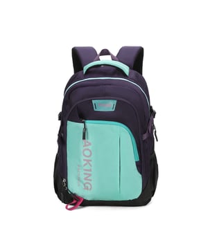 Mochila unisex. El cierre es con cremallera. Los bolsillos internos son bolsillos multifuncionales. Los bolsillos externos son uno frontal con cremallera. Falta la correa para el hombro. El mango está fabricado en nailon. Hay tres compartimentos internos. El material exterior es poliéster. Internamente está forrado en poliéster. Medidas: 33x49x19 cm. Producto de moda