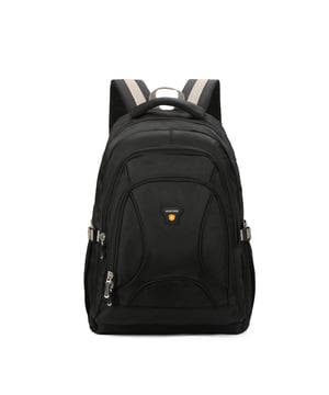 Mochila unisex. El cierre es con cremallera. Los bolsillos internos son bolsillos multifuncionales. Hay tres bolsillos externos con cremallera y uno lateral. Falta la correa para el hombro. Falta el mango. Hay tres compartimentos internos. El material exterior es poliéster. Internamente está forrado en poliéster. Medidas: 34x22x53 cm. Producto de moda
