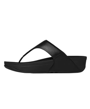 De lulu™ sandalen van Fitflop zijn perfect voor het strand en de zomer. Instapsandalen met een leren bovenwerk en een microwobbleboard™ tussenzool met drievoudige dichtheid die extra comfort biedt door schokabsorptie en drukverdeling.