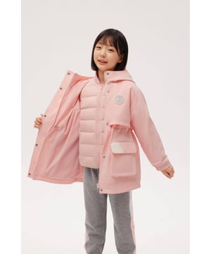 Explore the 3-in-1 Kids Down Jacket, featuring a versatile design with a soft shell and down layer. Perfect for kids' outdoor adventures, it adapts seamlessly to different weather conditions, ensuring warmth and comfort throughout their activities.

ALL-IN-ONE: The ultimate versatile solution for any weather condition.

HIGH-TECH FABRIC: Windproof, showerproof and breathable.

TRIPLE EASY-CARE PROTECTION: Anti-bacterial, oil-resistant and water-repellent.

HIGH QUALITY 680+ DUCK DOWN: 90% filling for optimal warmth, evenly distributed for consistent warmth.