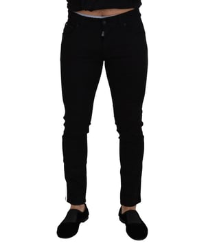 Marca: Dolce & Gabbana  
Modelo: Pantalones de mezclilla  
Color: Negro  
Material: 98% algodón 2% elastano  
Cierre de cremallera  
Detalles de logo  
Hecho en Italia