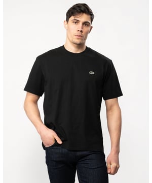 The timeless Lacoste tee gets an update in a super-comfortable mid-weight fabric. A versatile essential that goes with everything, finished with an iconic crocodile.

Weight: 180g/m²
Crew neck with hood
Classic, comfortable fit
Embroidered crocodile on chest

Cotton (100%)
TH7318
 