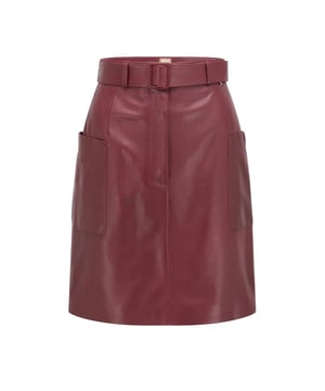 Womens Boss Semita Leather Skirt in red.- Buckle belt.- Front zipper closure.- Side patch pockets.- A-line silhouette.- 100% lamb leather.- Ref: 50468727602