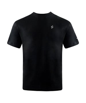 Neymar Jr. es conocido por su estilo llamativo, ya sea dentro o fuera de la cancha. Esta camiseta está inspirada en el estilo y la creatividad de la superestrella brasileña. El diseño se completa con una impresión trasera.