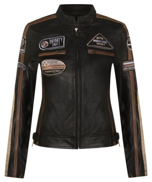 Acabada en nuestro cuero napa de primera calidad y detallada con nuestras insignias vintage bordadas, los entusiastas de las carreras no busquen más. El estilo clásico de motociclista se nivela con la adición de rayas de carreras contrastantes gemelas en las mangas y una colocación pensada de las insignias de carreras para hacer de esta pieza icónica. La chaqueta sigue siendo fiel a sus raíces de motociclista con un cuello clásico de lengüeta corta y dos bolsillos con cremallera ubicados en el pecho para una apariencia tradicional. Para almacenamiento adicional, encuentre dos bolsillos para las manos en la cintura para garantizar que esta chaqueta sea tan práctica como elegante. â€¢ Cuero napa ultra suave 100% premium. â€¢ Cuatro bolsillos exteriores â€¢ Rayas de estilo de carreras en cada una de las mangas de la chaqueta â€¢ Cremallera YKK de longitud completa en la parte delantera â€¢ Insignias de estilo de carreras bordadas en la parte delantera y las mangas de la chaqueta