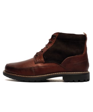 The Santa Fe from Catesby England leather boot offers unique urban styling combined with practicality and edge for any modern day mans outfit. The durable rubber sole adds a masculine edge to your outfit combined with a hiker styled lacing system to make a style statement whilst keeping the Catesby England Santa Fe securely in place for comfortable wear. This ankle boot also features a padded cuff for sumptuous wear and is guaranteed to turn heads for all the right reasons.
 - Premium leather / suede mix upper
 - Padded heel and ankle collar
 - Heel tab for easy on / off wear
 - Stitched sole / upper unit
 - Full lace up secure closure
 - Hiker style lacing system
 - Durable rubber outsole