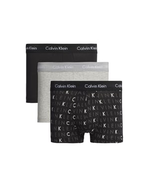 Calvin Klein Underwear 3 Pack Low Rise Trunks - Refresh your daily essentials with these Calvin Klein Underwear 3 Pack Low Rise Trunks. Constructed in a classic fit, these pairs feature flat lock seams, a stretch fit, reinforced pouch and an elasticated waistband with the iconic branding. - >Pattern: Plain >Rise: Low Rise >Fastenings: Elasticated Waist >Style: Trunks >Pack Size: x3