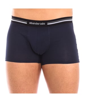 El bóxer de algodón elástico con cintura extra suave para hombre, también conocido como "calzoncillo de algodón elástico con banda ultra suave" o "pantalón interior de algodón con cintura extra confortable", es una elección destacada para aquellos que valoran tanto la comodidad como la suavidad en su ropa interior diaria.

Este bóxer está confeccionado con una mezcla de algodón y elastano, que proporciona una sensación suave y flexible contra la piel. La elasticidad del material permite un ajuste ceñido que se adapta cómodamente a la forma del cuerpo, ofreciendo soporte adecuado sin restricciones.

La cintura extra suave del bóxer asegura un ajuste confortable y sin marcas, ideal para llevar durante todo el día. Esta característica no solo mejora la comodidad, sino que también añade un toque de suavidad adicional, evitando cualquier sensación de incomodidad.

Las costuras planas en el bóxer de algodón elástico minimizan la fricción y evitan las irritaciones en la piel, proporcionando una experiencia de uso sin molestias. Este diseño funcional y práctico lo hace perfecto para uso diario y para cualquier actividad que requiera movimientos libres y confortables.

Disponible en una variedad de colores clásicos y modernos, el bóxer de algodón elástico con cintura extra suave combina estilo con funcionalidad. Es una opción ideal para hombres que buscan una ropa interior que ofrezca tanto confort como un ajuste perfecto.

El bóxer de algodón elástico con cintura extra suave es la elección perfecta para aquellos hombres que priorizan la suavidad, la comodidad y la flexibilidad en su ropa interior. Este bóxer garantiza una sensación agradable y un ajuste óptimo, asegurando una experiencia de uso satisfactoria en todo momento.
 Composición: 96% Algodón, 4% Elastano.
 Cuidados:
- Lavar a temperatura máx. 40º.
- No usar lejía.
- No usar secadora.
- No planchar.
- No lavar en seco.