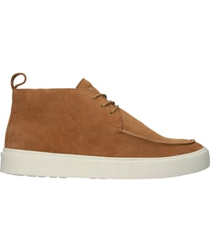 Deze Blackstone kuipzool in dit Chucka-ontwerp combineert moderne stijl met tijdloze charme, een must-have voor elke smart casual man. De Ruby Jerrik, met zijn elegante tweewegveters, vangt de essentie van een Chucka, en voegt verfijning toe aan elke outfit.