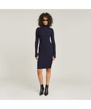 Raised neckline. Long sleeves, extended length. Thumbhole at the cuff. Graphic print below the collar, woven G-Star Originals label at the upper back. No closure. Dress Rib is designed in a slim fit. The raised collar offers a graphic print just below. This knee length dress shows long sleeves that are kept slightly longer. Therefore, a thumbhole is added to the extended cuff. 95% Cotton, 5% Elastane. Comfortable stretch. Rib jersey. Slim