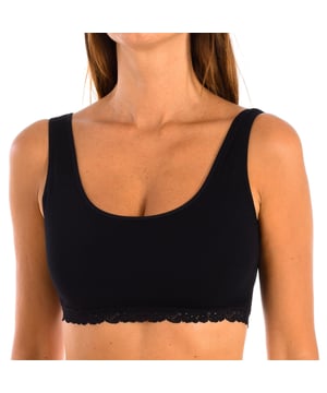 Top Janira.
 Wide strap t-shirt.
 Adaptable and elastic fabric.
 Silhouette enhancement effect.
 Short style shot.
 Seams seen in tone.
 Composition: 90% Cotton, 5% Polyamide, 5% Elastane
 Care:
Washing instructions:
 - Wash at max temperature. 30º.
 - Do not use bleach.
 - Do not use an iron.
 - Do not use dryer.
 - Do not dry clean.