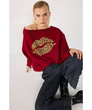 "Entdecken Sie "Nomatter-What", eine Kleidungskollektion für starke, einzigartige und stilvolle Frauen. Unsere Marke zeichnet sich durch hochwertige Stoffe und moderne Designs aus und bietet schicke und bequeme Stücke, die in jeden Moment Ihres Lebens passen. Von der täglichen Kleidung bis zu besonderen Anlässen sind unsere Produkte darauf ausgelegt, Ihren Stil mit Liebe zum Detail widerzuspiegeln.Unsere Kollektion vereint saisonale Trends mit zeitloser Ästhetik und betont Ihre Eleganz mit femininen Details.