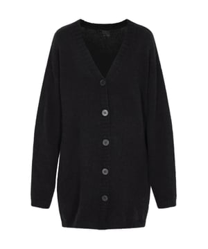 Erweitern Sie Ihre Garderobe mit dieser schicken Strickjacke mit langen Ärmeln. Mit einem klassischen V-Ausschnitt und einer Knopfleiste verleiht dieses Kleidungsstück zeitlose Eleganz. Die gerippte Textur an den Bündchen und am Saum sorgt für eine enge Passform, während das Strickmaterial Wärme und Flexibilität bietet. Mit seiner geraden Passform und dem dezenten Rippdetail am Ausschnitt ist diese Strickjacke perfekt für müheloses Layering geeignet.  Cardigan