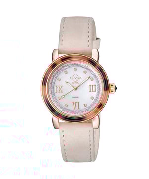 La espectacular colección GV2 Marsala lo tiene todo. Este reloj de diamantes para damas, exquisitamente diseñado, ha capturado la esencia de su pintoresco homónimo costero siciliano con una hábil combinación de diseño inspirado en Italia y artesanía suiza. El Marsala de 37 mm cuenta con 9 diamantes brillantes como índices, una esfera de madreperla genuina y lustrosa, y un cristal de zafiro para evitar arañazos. Para completar el diseño inspirado, una intrincada caja de bisel de carey y una corona estriada están rematadas con una hermosa piedra azul translúcida.
GV2 9853B Reloj de Dama Marsala Tortoise Suizo de Cuarzo con Diamantes
Reloj Suizo para Mujer de la Colección Marsala de GV2
Caja Redonda de 37mm en IPRG con Bisel de Tortoise
Esfera de Madreperla Blanca, 9 Diamantes en la Esfera
Corona Estriada de Extracción con Piedra Azul
Pulsera de Acero Inoxidable IPRG con Cierre de Despliegue
Cristal de Zafiro Antirreflectante
Resistente al Agua hasta 30 Metros/3ATM
Movimiento de Cuarzo Suizo, Ronda 763