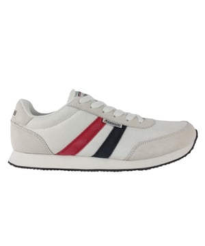 Nuestro zapato Racer Classic es nuestra respuesta al zapato básico perfecto. Tiene un diseño clásico y elegante que combina con todo lo que hay en tu armario.