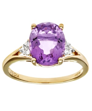 9K (375) witgoud: 1,8 gram; # Diamant: 0,01 ct; # Amethist: 2,3 ct