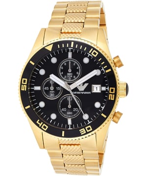 De Emporio Armani AR5857 is het ideale herenhorloge dat geschikt is voor formeel of normaal gebruik. Het horloge is voorzien van quartz-vooruitgang, chronograafweergave, datumaanduiding, waterafschrikmiddel tot 50 meter, prachtige gouden metalen band met goud voltooide het proces van het organiseren rond de stropdas. Het heren PVD gouden roestvrijstalen chronograaf Emporio Armani horloge AR5857 is met een briljante zorgvuldigheid uitgevoerd. De heren PVD gouden roestvrijstalen chronograaf Emporio Armani horloge AR5857 zou een ideaal cadeau zijn voor elke Emporio Armani horloge-lieveling. 43 mm breed