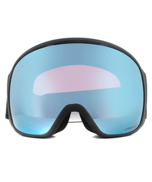 Gafas de esquí Oakley Flight Tracker XL OO7104-06 Negro mate Prizm Snow Sapphire Iridium amplían el campo de visión en todas las direcciones gracias a su diseño sobredimensionado. Basadas en una arquitectura probada, un marco completo rodea la lente y reduce el movimiento y la distorsión durante su uso, mientras que la espuma de triple capa aumenta el flujo de aire para ayudar a la eliminación del vaho. Diseñadas para adaptarse a una amplia gama de formas de rostro, la XL es la versión de tamaño grande y también se ajustará perfectamente a la mayoría de los cascos.