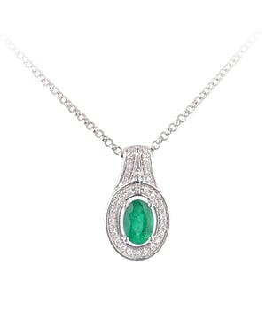 18K (750) witgoud: 1,8 gram; # Diamant: 0,05 ct; # Smaragd: 0,36 ct