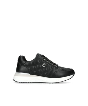 This Carvela Diamond Quilted Runner trainer features a black upper with overstitch quilt in a diamond design. The front laces up with the gold eyelets matching the branding details seen across the upper.