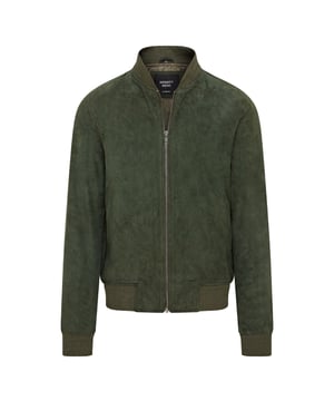 Wir pr�sentieren die Varsity-Bomberjacke aus Wildleder f�r Herren, eine verfeinerte Version der klassischen MA-1-Fliegerjacke. Diese Jacke besteht aus 100 % weichem Ziegenwildleder und bietet au�ergew�hnliche Haltbarkeit und einen geschmeidigen Fall. Die sichtbare Rei�verschlussfront verf�gt �ber einen breiten Steppstich-Rei�verschlusssteg, erg�nzt durch Rippenstrickkragen, -b�ndchen und -saum f�r zus�tzliche W�rme und eine schlanke Silhouette. Mit vier Taschen � zwei an der Taille und zwei innen, darunter eine sichere Rei�verschlusstasche � kombiniert diese komplett gef�tterte Jacke nahtlos Stil und Funktionalit�t. � Aus 100 % weichem Ziegenwildleder f�r Haltbarkeit und Komfort � Sichtbarer Rei�verschluss vorne mit Steppstich-Rei�verschlusssteg � Rippenstrickkragen, -b�ndchen und -saum zur Isolierung � Vier Taschen: zwei an der Taille und zwei innen, eine mit Rei�verschluss � Komplett gef�tterte Innenseite f�r zus�tzliche W�rme und Komfort