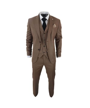 Stap in verfijning met ons klassieke en elegante design mannen 3-delige pak, gekenmerkt door een tijdloze bruine kleur met contrasterende zakrand en een verfijnd geweven patroon, perfect voor formele gelegenheden. Productontwerp Kernpunten:  
Veelzijdige formele kleding: Geschikt voor bruiloften, zakelijke evenementen of speciale gelegenheden, voor een scherpe en goed geklede uitstraling.  
Compleet 3-delig set: Inclusief een jasje, vest, broek en zakketting voor een gepolijste en gecoördineerde outfit.  
Premium materiaal: Gemaakt van hoogwaardige materialen voor comfort en duurzaamheid, wat zorgt voor een langdurige stijl.  
Verfijnd geweven patroon: Voegt een vleugje elegantie en verfijning toe aan je formele ensemble.  
Contrasterende zakranden: Verhoogt de visuele aantrekkingskracht van het pak, voegt diepte en dimensie toe aan je uitstraling.  
Gemaakt van een mix van 65% polyester, 32% viscose en 3% lycra voor een comfortabele en stijlvolle afwerking. Maten Jasje & Broekmaat  
36R : 36' (Borst) 30' (Taille)  
38R : 38' (Borst) 32' (Taille)  
40R : 40' (Borst) 34' (Taille)  
42R : 42' (Borst) 36' (Taille)  
44R : 44' (Borst) 38' (Taille)  
46R : 46' (Borst) 40' (Taille)  
48R : 48' (Borst) 42' (Taille)  
50R : 50' (Borst) 44' (Taille)  
52R : 52' (Borst) 46' (Taille)  
54R : 54' (Borst) 48' (Taille)