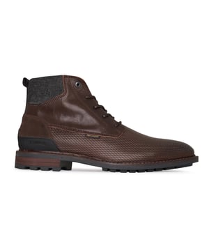Zapatos PME Legend para él. Las zapatillas están fabricadas en piel y textil de alta calidad. La zapatilla tiene una plantilla extraíble de EVA, que proporciona una buena amortiguación. Marca: PME Legend. Nombre del modelo: Huffster. Categoría: zapatos de hombre. Materiales: cuero/textil. Color: marrón