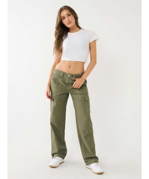 Command attention in the Military Single Needle Cargo Pant. The pair of women’s utilitarian pants feature contrast Single Needle stitching tHIGH RISEoughout, belt loops, and a zip fly closure. Finished with ½” horseshoe detailing on the back flap pockets.