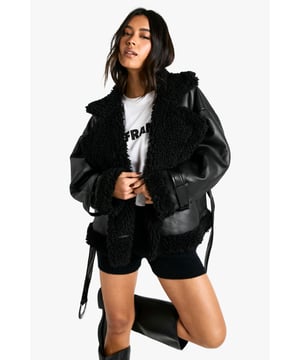 Wrap up in the latest coats and jackets and get out-there with your outerwearBreathe life into your new season layering with the latest coats and jackets from boohoo. Supersize your silhouette in a padded jacket, stick to sporty styling with a bomber, or protect yourself from the elements in a plastic raincoat. For a more luxe layering piece, faux fur coats come in fondant shades and longline duster coats give your look an androgynous edge.