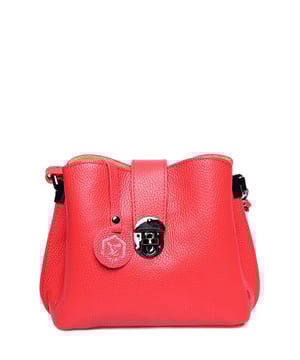 Bolso crossbody  
100% piel de vaca  
Cierre superior con cremallera  
Cierre frontal con hebilla  
Dimensiones: 19x21x7 cm  
Correa para el hombro: ajustable de 120 cm