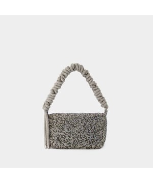 Mango: 41 cm. Se lleva al hombro - un asa. Material: malla de cristal. Forro: algodón. Cierre: cremallera superior. Disposición interior: un bolsillo de parche. Width: 24. Height: 15. Length: 10.