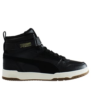 Maak kennis met de Puma RBD Game zwarte herentrainers, een slank en veelzijdig paar sneakers dat is ontworpen om je straatstijl te verbeteren en ongeëvenaard comfort biedt om de hele dag te dragen.

Belangrijkste kenmerken:

 Minimalistisch ontwerp:  De Puma RBD Game Men's Trainers hebben een strak en minimalistisch zwart ontwerp, waardoor ze een perfecte aanvulling zijn op een breed scala aan outfits. De ingetogen look straalt verfijning en veelzijdigheid uit.

 Hoogwaardige constructie:  Deze sportschoenen zijn gemaakt van hoogwaardige materialen en zijn bestand tegen dagelijks gebruik, terwijl ze tegelijkertijd premium en duurzaam aanvoelen.

 Comfortabele pasvorm:  De sportschoenen bieden een comfortabele pasvorm met een gewatteerde kraag en een voetbed met kussentjes, wat zorgt voor een knusse en ondersteunende ervaring voor je voeten.

 Ademend bovenwerk:  De trainers zijn ontworpen met een ademend bovenwerk, wat de luchtstroom bevordert om je voeten koel en fris te houden tijdens langdurig dragen.

 Iconisch Puma-logo:  Het iconische Puma-logo is subtiel verwerkt in het ontwerp en laat de kenmerkende stijl en authenticiteit van het merk zien.

 Veelzijdige stijl:  De Puma RBD Game zwarte herentrainers passen moeiteloos bij verschillende casual looks, van jeans en shorts tot athleisure wear en sportieve outfits.

 Duurzame buitenzool:  De trainers zijn voorzien van een duurzame rubberen buitenzool die uitstekende tractie en grip biedt op verschillende oppervlakken en zorgt voor stabiliteit en ondersteuning terwijl je je dag doorneemt.

 Lichtgewicht gevoel: Ondanks de stevige constructie voelen deze sportschoenen licht aan, waardoor je voeten minder snel vermoeid raken en je gemakkelijk kunt bewegen.

Omarm tijdloze stijl en ongeëvenaard comfort met de Puma RBD Game zwarte herentrainers. Of je nu boodschappen doet, afspreekt met vrienden of gewoon de stad verkent, deze sportschoenen zullen je go-to schoenkeuze zijn. Ervaar de perfecte combinatie van mode en functie met het kenmerkende vakmanschap van Puma en stap vol zelfvertrouwen en flair op deze slanke zwarte sneakers.