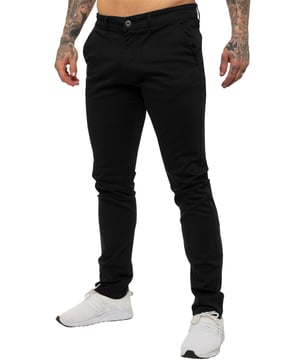 Disfruta del máximo confort y estilo con nuestros Pantalones Chinos de Ajuste Ceñido para Hombre de ENZO. Con una elegante abertura de cremallera, dos bolsillos delanteros, dos bolsillos traseros con ribete y el logotipo característico de la marca en la parte posterior de la cintura.