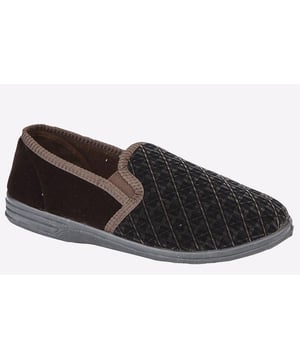 Presented in a sleek and cosy warm colourway, these Zedzzz Kevin slippers boast premium comfort and support, with a twin gusset for easy slip on wear, and a durable rubber outsole.
- Velour upper
- Twin gussets for easy slip on wear
- Textile Covered Injected Sole