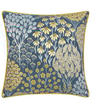 Inspired by the British countryside, the Ophelia reversible cushion features a modern botanical design. Woven on a jacquard base in a range of bold, contrasting hues, these timeless florals will bring a breath of fresh air to your home.