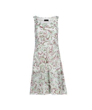 Dieses ärmellose A-Linien-Kleid zeichnet sich durch ein wunderschönes florales Jacquard-Muster aus, das auf einem strukturierten Netzstoff gefertigt ist, was dem Design Tiefe und Eleganz verleiht. Es besteht aus einer Baumwollmischung mit einem Viskose-Jersey-Futter und bietet ein bequemes und atmungsaktives Tragegefühl. Das Kleid endet knapp über dem Knie und ist perfekt für warmes Wetter, da es eine leichte und luftige Silhouette mit stilvollem Flair kombiniert. Ideal für sowohl legere als auch semi-formelle Anlässe.