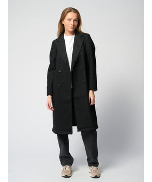 Jacke von TeeShoppen
Schöne und stilvolle Jacke von TeeShoppen. Mit dieser schönen Jacke von TeeShoppen können Sie nichts falsch machen.
Diese Jacke ist in der Farbe schwarz. Das Tolle an der zeitlosen schwarzen Farbe ist, dass sie stilvoll ist und zu jeder anderen Farbe getragen werden kann. Und sie kommt nie aus der Mode. Schwarz ist daher die offensichtliche Wahl für alle Gelegenheiten, sei es für den Alltagslook oder den Partylook.

 Welche Größe hat die Jacke?  
Die Jacke kann in den Größen ausgewählt werden: XS, S, M, L, und XL.
Die Größen sind für Frauen angepasst.

 Über TeeShoppen
Bei TeeShoppen sind wir stolz darauf, unsere eigenen Produkte anzubieten. Unser Sortiment umfasst modische Basiskleidung, die wir selbst tragen möchten. Dabei machen wir keine Kompromisse bei Qualität und Design. Unsere Kleidung ist so konzipiert, dass sie leicht zu stylen ist und aus den besten Materialien besteht. So ist gewährleistet, dass Sie bequeme Kleidung für alle Gelegenheiten erhalten. Suchen Sie einen Ort, an dem Sie zeitlose Kleidung für Männer und Frauen finden? Bei TeeShoppen zahlen Sie nicht für teure Marken und Kosten - nur für Qualität und Service. Und so wie sich die Modewelt ständig verändert, erweitern wir auch ständig unser Angebot.