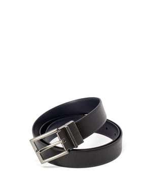 Marca: Antony Morato.
  Genero: Hombres.
  Tipo: Cinturones.
  Temporada: Primavera/Verano.
  Color: Negro.
  Patron: Liso.
  Cierre: Hebilla/Lazo.
  Composicion: 100% piel.