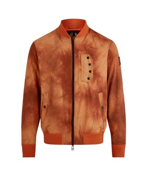 Erleben Sie ultimative Vielseitigkeit und Stil mit der Belstaff Brown Jacket. Mit dieser Jacke konnen Sie muhelos von einem lassigen Tageslook zu einem schicken Abend-Outfit wechseln. Bleiben Sie gemutlich und sehen Sie fantastisch aus mit dieser unverzichtbaren Jacke!, Material: 78 % Polyester, 22 % Polyamid, Fullung: 100 % Polyester, Ripple Shell, wasserabweisend, winddicht, leicht, Markenaufnaher am linken armel, leicht, elastisch, Taille, Hals- und armelenden, Mantel mit Rundhalsausschnitt, ausgewaschenes Design, Reissverschluss, braune Jacke, Bomberjacke