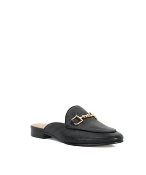 For a smart casual look that's as comfy as it is stylish, you'll need Glairing. Designed in a slip-on style with gold-tone buckle detailing and a low block heel, these shoes are the perfect pick for work meetings, dinner dates and beyond.