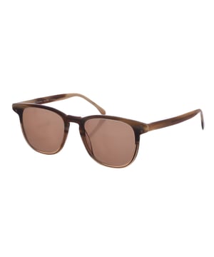 Gafas de sol Zen con montura de acetato.
Color Transparente-caramelo-marrón
Forma squared.
Lentes de color Marrón
Patillas de acetato.
100% Protección UV. 
Incluye una funda neutra de tela.

Medidas  Alto lente: 51 mm
Ancho lente: 49 mm.
Puente: 19 mm.
Patillas: 145 mm.


Limpieza y manutención:
-Limpiar las gafas con agua y jabón (neutro).
- No utilice paños sucios o abrasivos, que puedan alterar las características de los filtros.
- Utilice solo accesorios y repuestos originales.