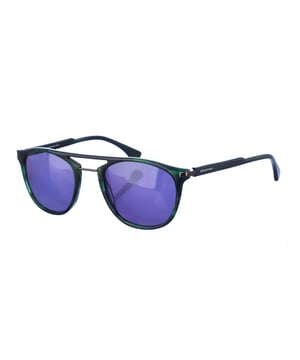 Gafas de sol Armand Basi con montura de acetato.
 Color Verde
 Forma ovalada.
 Lentes de color Gris oscuro
Patillas en acetato
 Nombre de la marca grabado en la lente.
 100% Protección UV. 
 Incluye una funda de tela de protección.
Los colores reales del producto pueden variar ligeramente con respecto a los colores que muestra su monitor.
 
 Medidas  Ancho lente: 54 mm. Puente: 23 mm. Patillas: 145 mm.
 
 Limpiar las gafas con agua y jabón (neutro).
 - No utilice paños sucios o abrasivos, que puedan alterar las características de los filtros.
 - Utilice solo accesorios y repuestos originales.