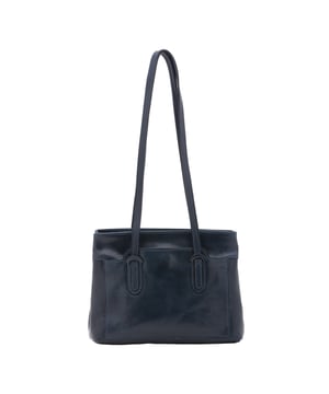 Bolso bandolera para mujer. El cierre es con cremallera. Los bolsillos internos son uno con cremallera. Los bolsillos externos son un frente abierto. Falta la correa para el hombro. El mango es de piel. Hay dos compartimentos internos. El material exterior es auténtica piel de vacuno. Internamente está forrado en algodón. Medidas: 23x30x12 cm. Hecho en Italia