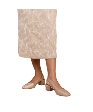 Boven: Kunstleer. Slingback, Zachte ondersteuning. Lage blokhak. Hakhoogte: 2in. Ontwerp: Glitter. Teenstijl: Vierkant. Sluiting: Verstelbare gesp, Slip-on.
