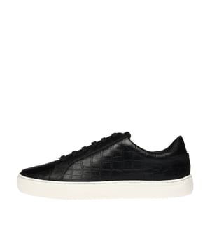 Unser Leisten "London" wurde entwickelt, um den Anforderungen der heutigen Zeit an einen Cupsole-Sneaker gerecht zu werden. Die Passform und der Komfort dieses Sneakers begleiten seinen TrÃger mÃhelos in allen Lebenslagen â“ ob in der Freizeit, auf Reisen oder geschÃftlich. Ein perfekter Begleiter fÃr jede Gelegenheit, der Stil und FunktionalitÃt vereint.