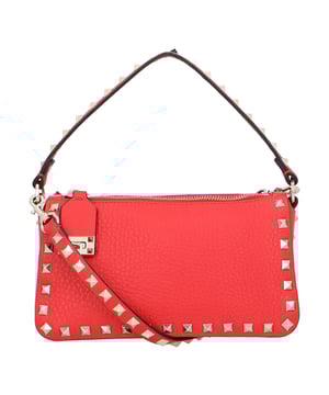VALENTINO GARAVANI ROCKSTUD Small crossbody bag in grained calfskin Iconic hook closure reinterpreted with stopper zip pull
- Metallic effect rivets and accessories
- Double closure: zipper and hook
- With handles and detachable shoulder strap, can be carried on the shoulder, crossbody or by hand
- Internal card slot
- Strap drop: 55 cm (vertical height from the middle of the strap to the top of the bag)
- Dimensions: W19 x H13 x D7 cm
