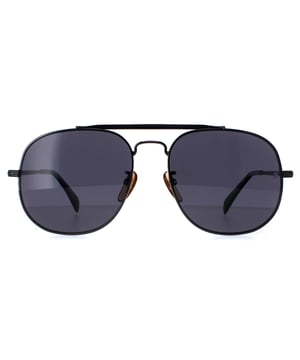 Las gafas de sol David Beckham DB7004/S V81 M9 polarizadas gris rutenio oscuro son un accesorio elegante y moderno que ofrece moda y funcionalidad. Con un diseño de aviador elegante y minimalista, estas gafas de sol son el complemento perfecto para cualquier atuendo, tanto si te preparas para una ocasión especial como si prefieres ir informal en un día soleado. Las plaquetas nasales y las patillas ajustables garantizan un ajuste cómodo y seguro, por lo que estas gafas de sol se adaptan a todas las formas de cara. Ya sea para salir a correr, ir a la playa o simplemente estar al aire libre, estas gafas de sol le darán un aspecto elegante y le harán sentirse seguro de sí mismo.